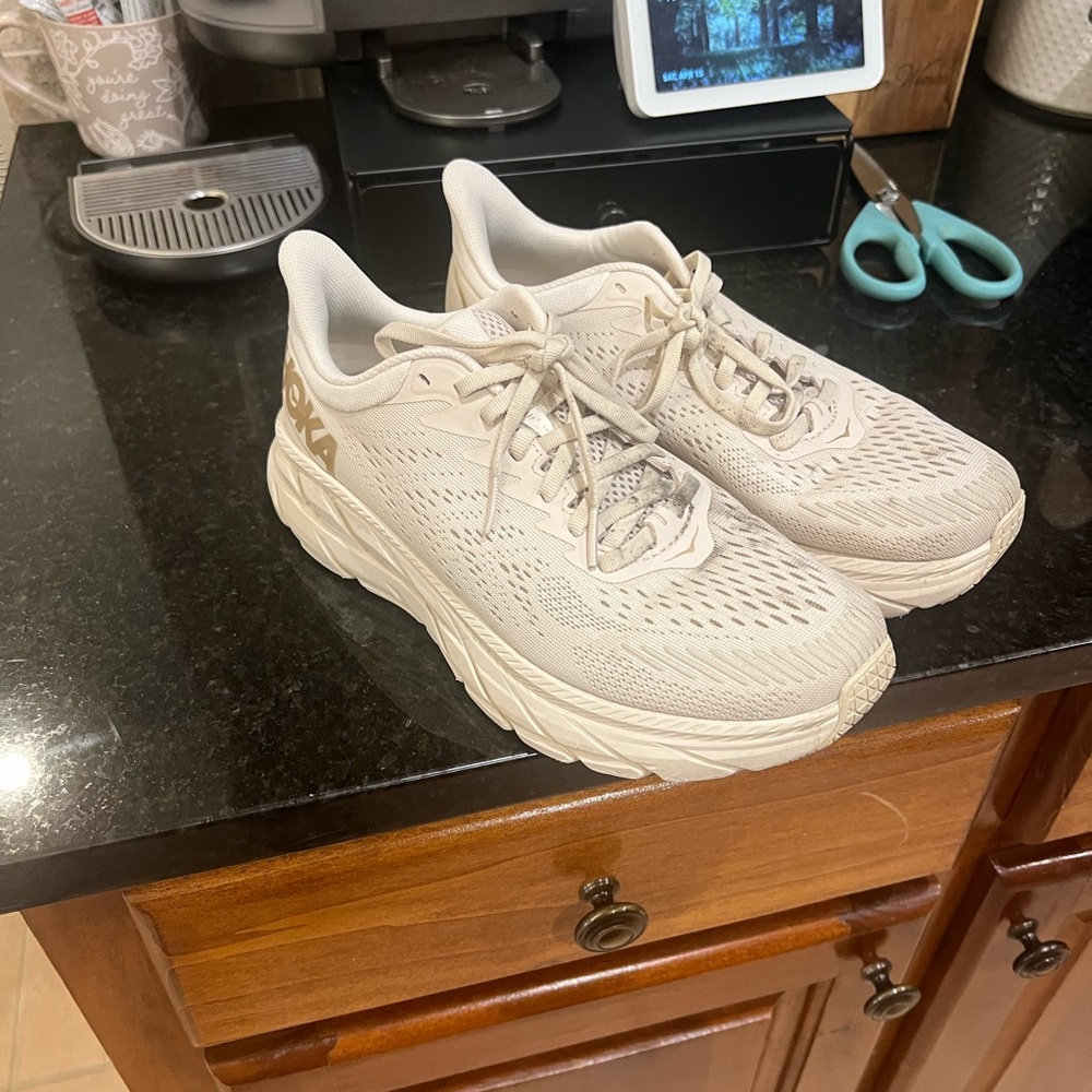 Cream Hokas size women’s 8